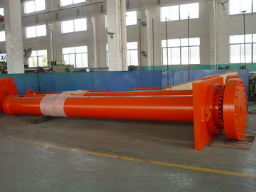 Construction Large Bore Hydraulic Cylinders With The Displacement Sensor